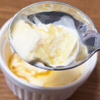 ごま油の風味が抑えられ、バニラアイスがよりコクのある味わいに