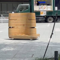 無人で走るiino