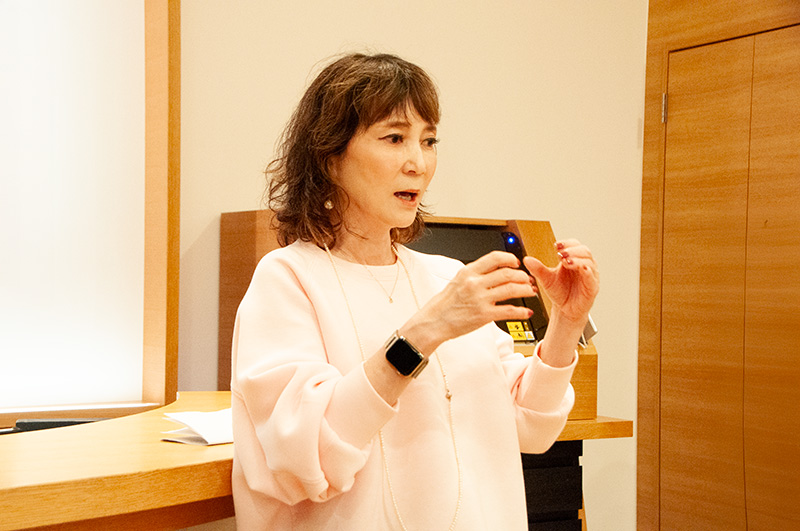 フィリップ モリス ジャパン 合同会社 コンシューマーPRマネージャーの高木あゆみさん