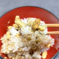 醤油と白ごまの香りが強め