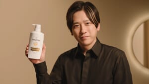 パンテーン新CMに二宮和也出演　女性の髪をダメージから救う「パンテーンの化身」演じる
