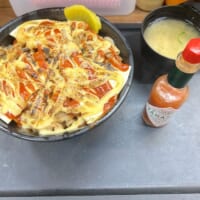 ピザすた丼