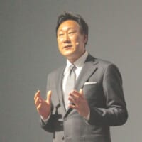 山口顕氏
