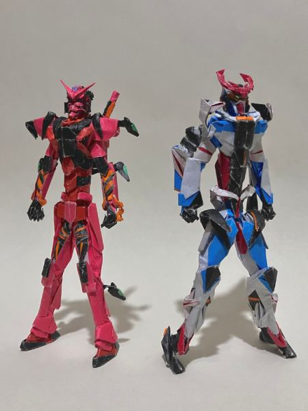 赤いガンダムとジークアクス