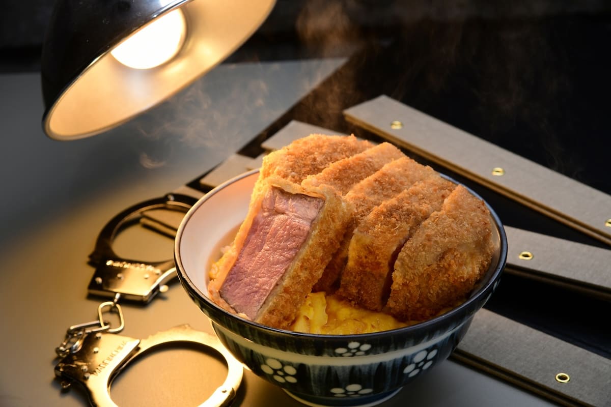 「取り調べかつ丼」が体験できる店　木更津に80日間限定でオープン