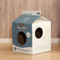 新作は組み立てタイプ！不二貿易の猫の爪とぎに「チーズ」や「ハウス」仲間入り