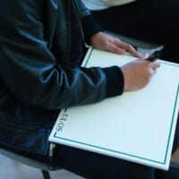 それぞれが未来の子どもに向けたメッセージを書く