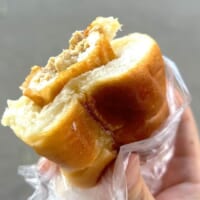バターの甘みとツナサラダの塩気がマッチ