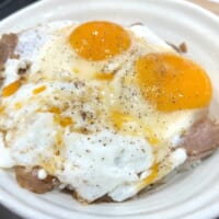 目玉焼きが2個