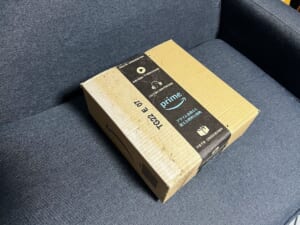 3年前の荷物、隣のガスメーターボックスで発見される……置き配誤配の衝撃