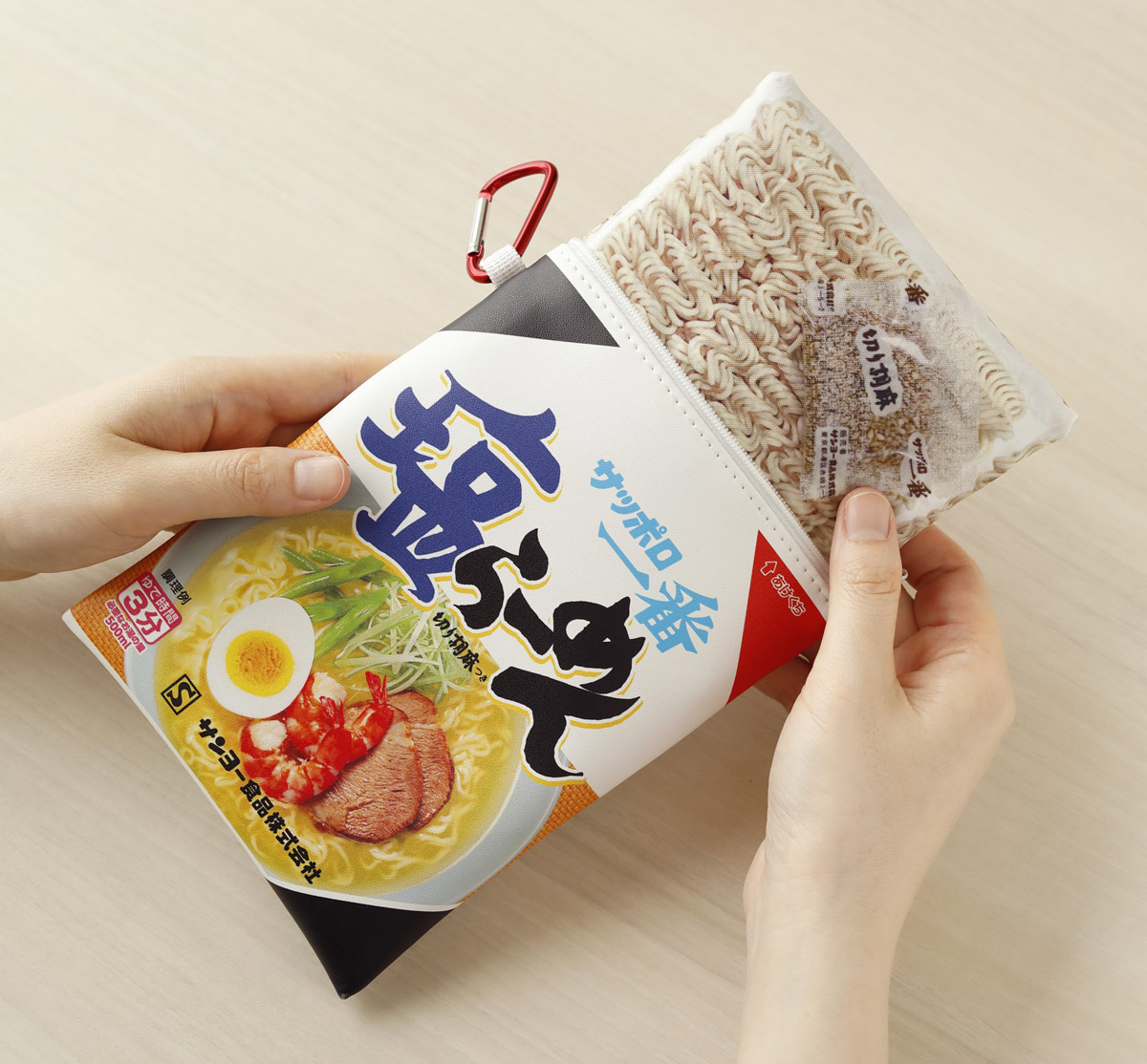 サッポロ一番「塩らーめん」ポーチ＆エコバッグ登場　オレンジページ付録第2弾