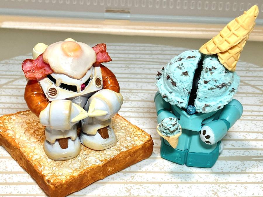 ズゴックの台座になっているパンは、なんと「セルローススポンジ」を使用