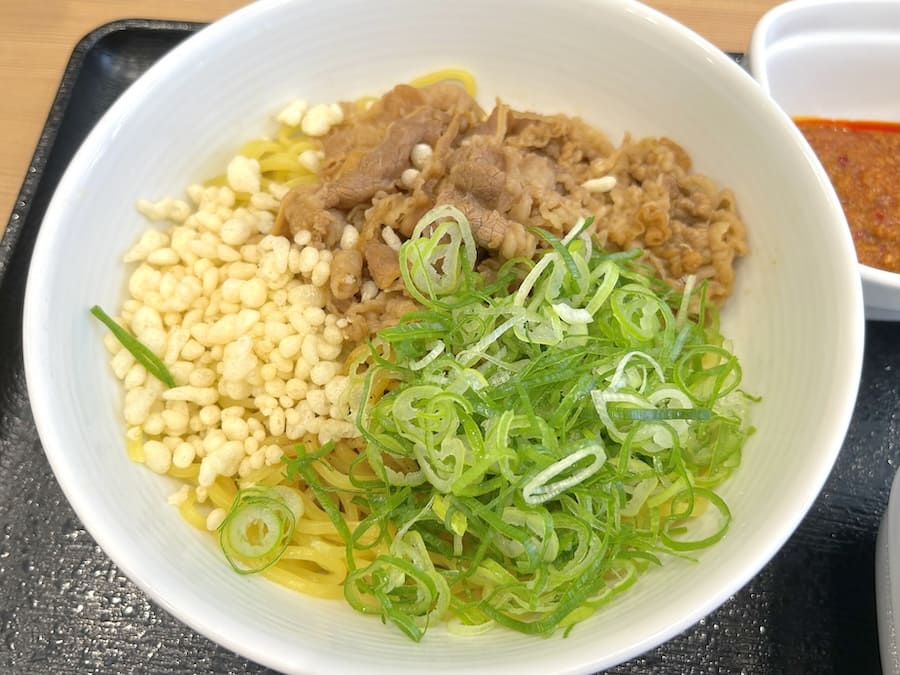 提供時のまぜそば