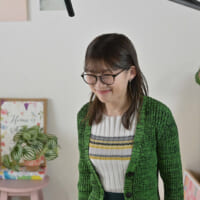 就活中の姪っ子と話す伊藤さん