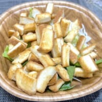 サラダが完全に隠れる