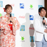 藤本さんと、臨床教育開発推進機構 理事で医師の三宅康史さん（写真右）