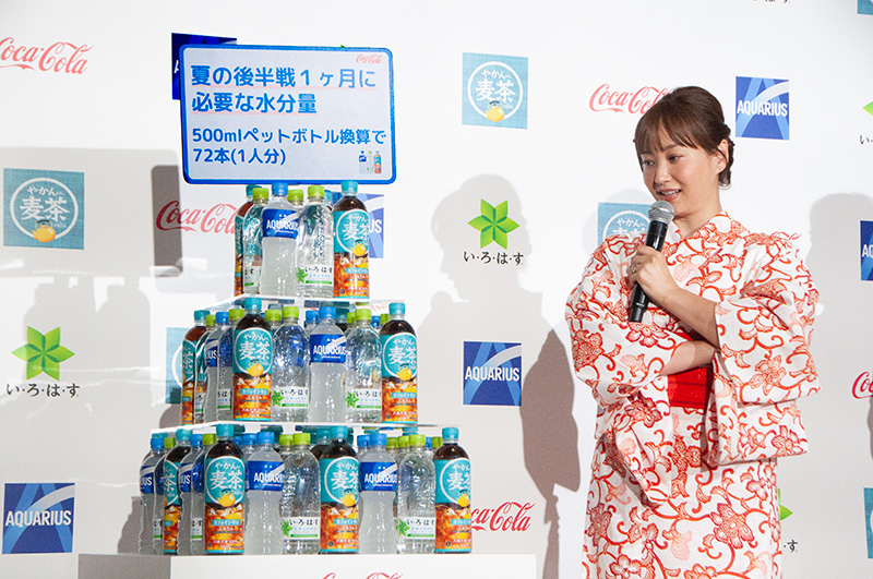 1か月に必要な水分量は36リットルとなり、500mlペットボトルでは72本分に相当