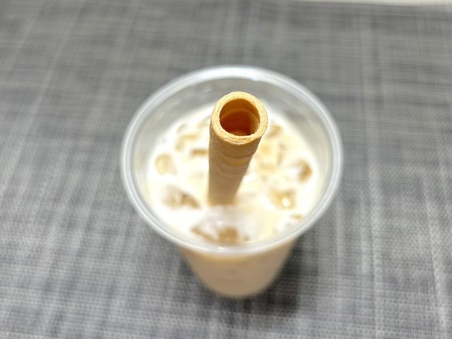 太いのでひと吸いで口に入ってくる量は多め