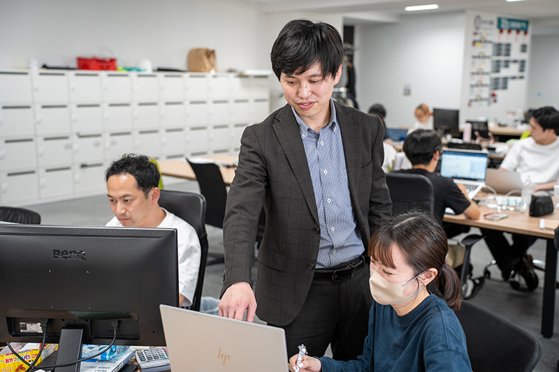 運輸業者向けの業務支援サービスを行う株式会社Azoopの山崎拓郎さん