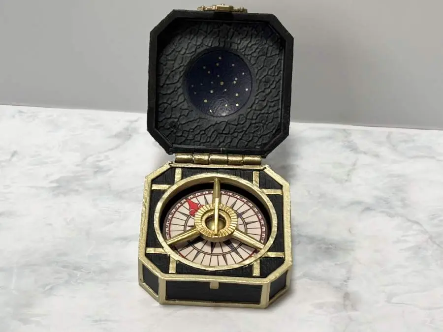 PIRATES OF THE CARIBBEAN 劇場版限定のコンパス PIRATES OF THE CARIBBEAN 劇場版限定のコンパス