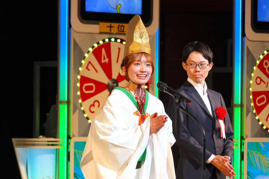 上方締めで幸運を祈願