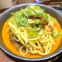 松屋「担々麺ハンバーグ」を実食　記憶が混乱するレベルに美味しい……！