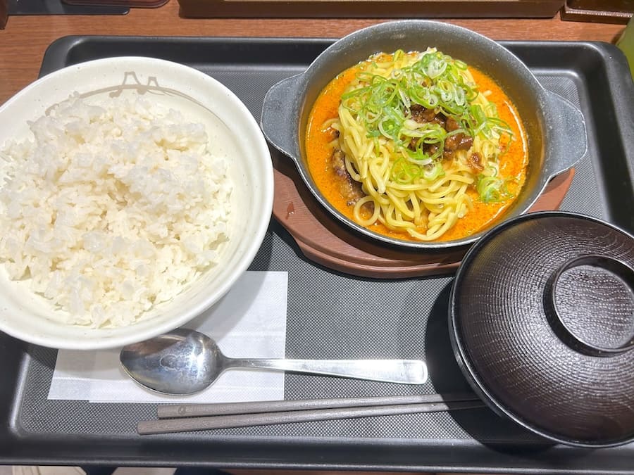 「担々麺ハンバーグ」