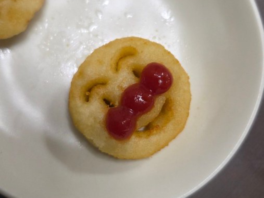 アンパンマンポテトの「正解」？鼻と頬にケチャップで子どもに大ウケ
