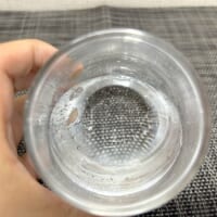 色は無色透明