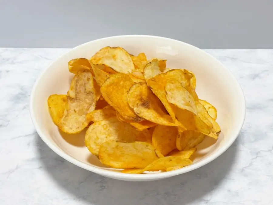 江頭2:50の“トルコ伝説”がポテチ化 ファミマ限定「伝説のケバブ風味