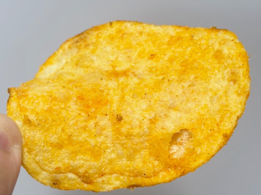 最初の印象は「濃いめのコンソメパンチ＋ピリ辛」という感じ