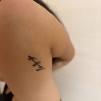 ヒジに「き」を書く一発ギャグ