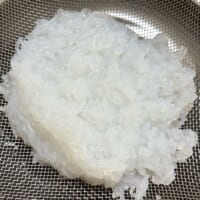 刻んだしらたきは少し白米に似ている
