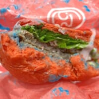 チーズを受けいられるか否かが評価の分かれ目