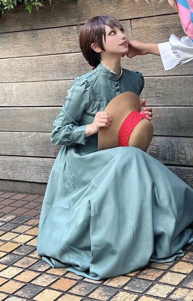 HINAさんが着用した際の姿