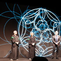 研究者、開発者、ユーザーなど、製品に関わる人々の「積み重ね」をデザインで可視化