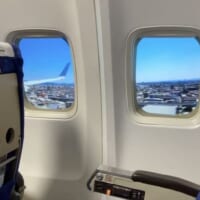 実際に飛行機で飛んでいるかのような気分に