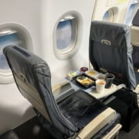 機内食まで再現