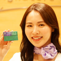 深みのある爽快なメンソールの味わいをベースとしつつ、スティックに入ったカプセルをつぶすことで、さらに芳醇なベリーの香りを楽しむことができる