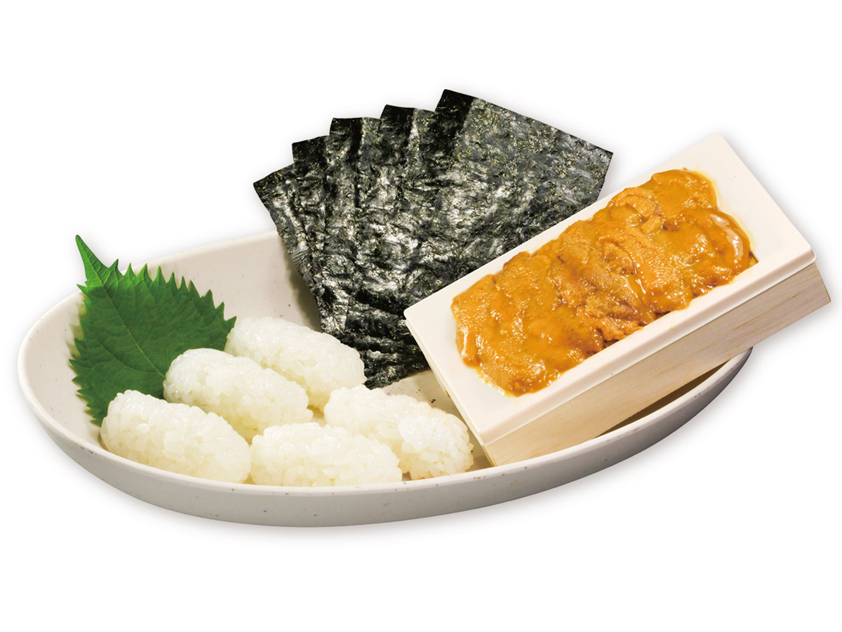 くら寿司、旬の「新物うに」登場　板うに手巻きセットや北海たこうにも販売