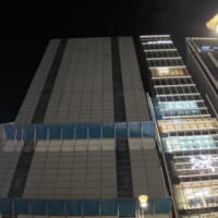 解体工事中の新宿アルタ
