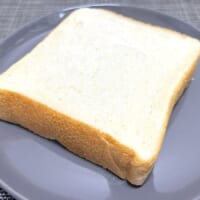 金の食パン