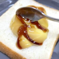 プリンを崩していく