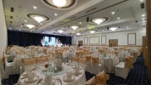 ベトナム南部の結婚披露宴が自由すぎた件　「遅れて行ったらほぼ誰もいなかった」