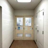 飯田橋駅近くの学校跡地にある「あの職員室」