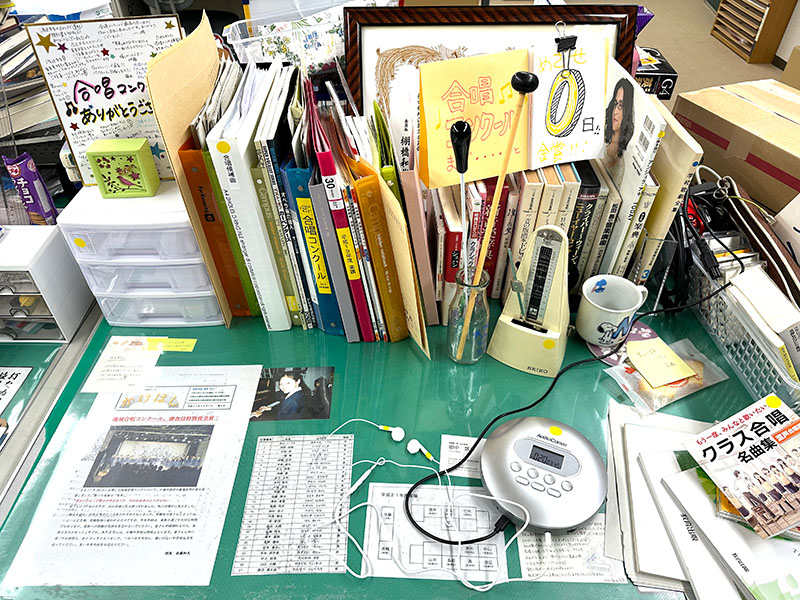 先生の人となりが見えるデスク