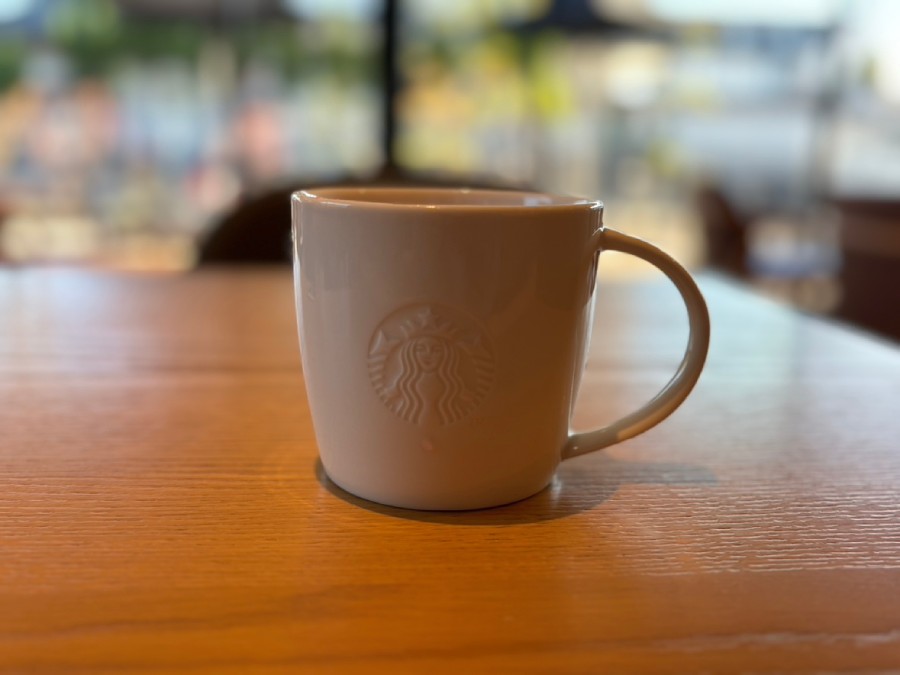 「ホット アップル サイダー」とは、直訳すれば「温かいりんごジュース」