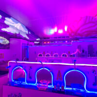 違和感満載のサイケな銭湯でほっこり入浴　蒲田で開催「脳汁銭湯」体験レポート