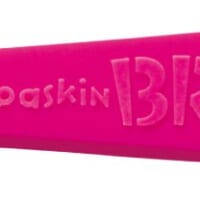 スプーンですくった「ラブポーションサーティワン」モチーフの「ラバーヘアクリップ」