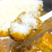 食べ進めるほど辛さが蓄積されていく